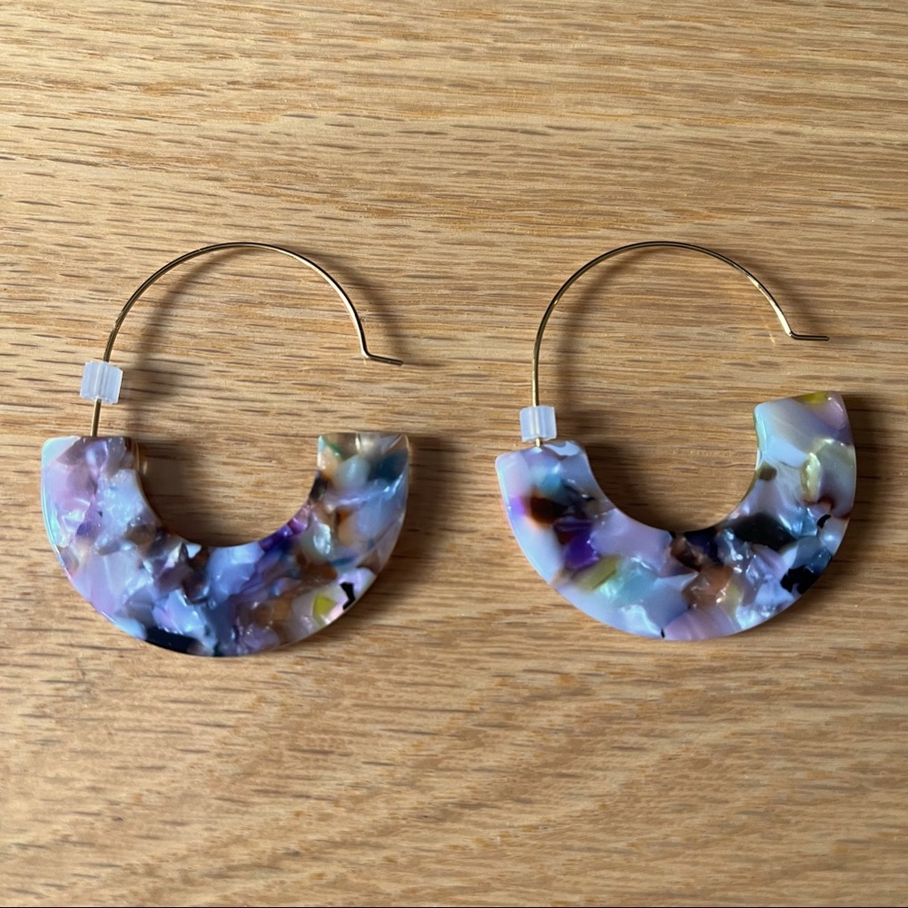LOFT tortoise resin pull-through earrings